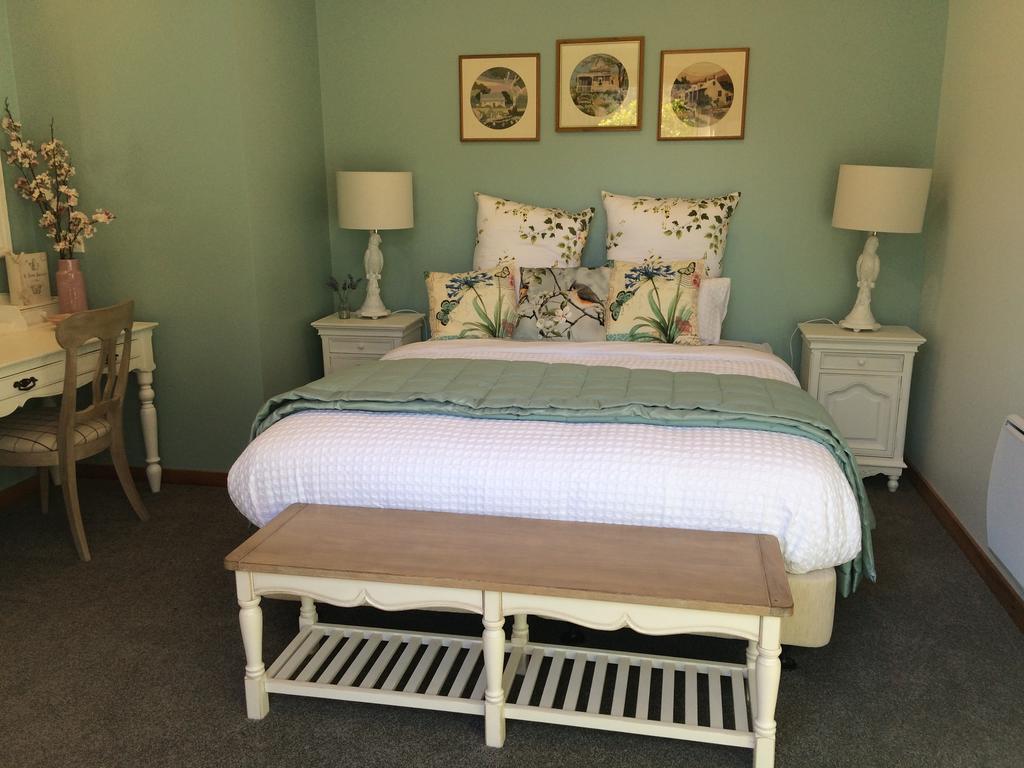 Silverstream Retreat Lower Hutt Room photo